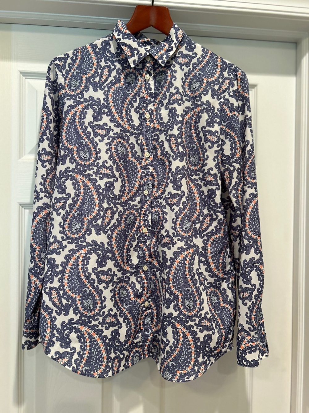 Banana Republic dillion paisley shirt button down medium blouse